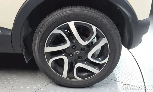 Renault (Samsung) QM3 2014 1.5 автомат (гидро), миниатюра 5 Renault (Samsung) QM3 2014 1.5 автомат (гидро), миниатюра 5