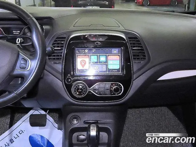 Renault (Samsung) QM3 2019 1.5 автомат (гидро), миниатюра 11 Renault (Samsung) QM3 2019 1.5 автомат (гидро), миниатюра 11