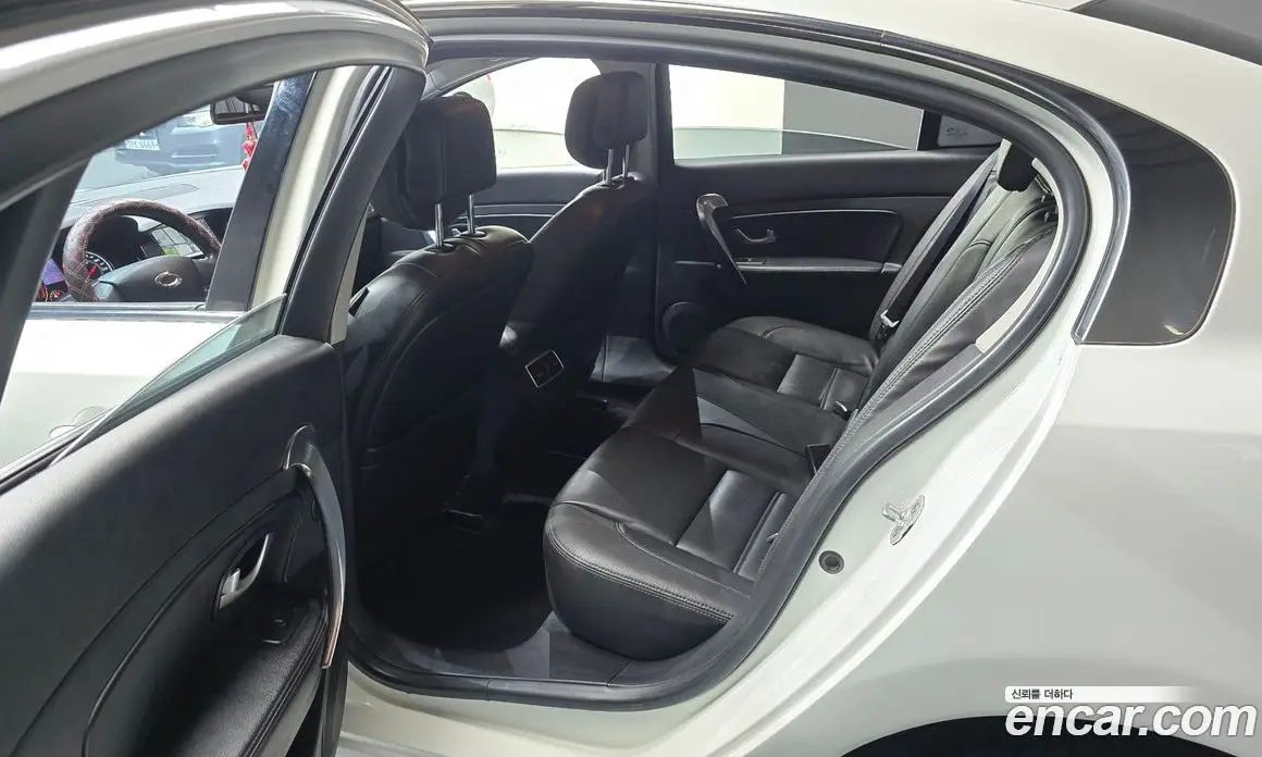 Renault (Samsung) SM5 2014 2.0 автомат (гидро), фото 11 Renault (Samsung) SM5 2014 2.0 автомат (гидро), фото 11