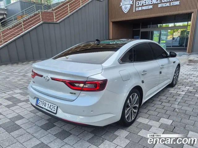Renault (Samsung) SM6 2016 2.0 автомат (гидро), миниатюра 6 Renault (Samsung) SM6 2016 2.0 автомат (гидро), миниатюра 6