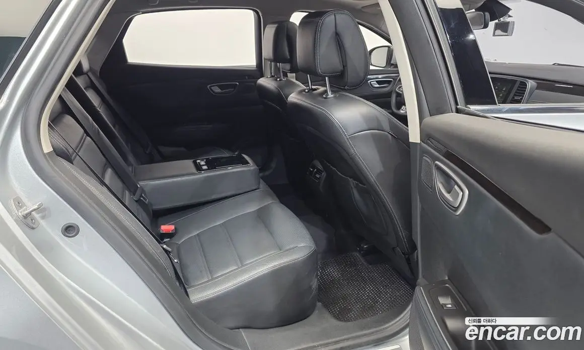 Renault (Samsung) SM6 2016 2.0 автомат (гидро), фото 18 Renault (Samsung) SM6 2016 2.0 автомат (гидро), фото 18