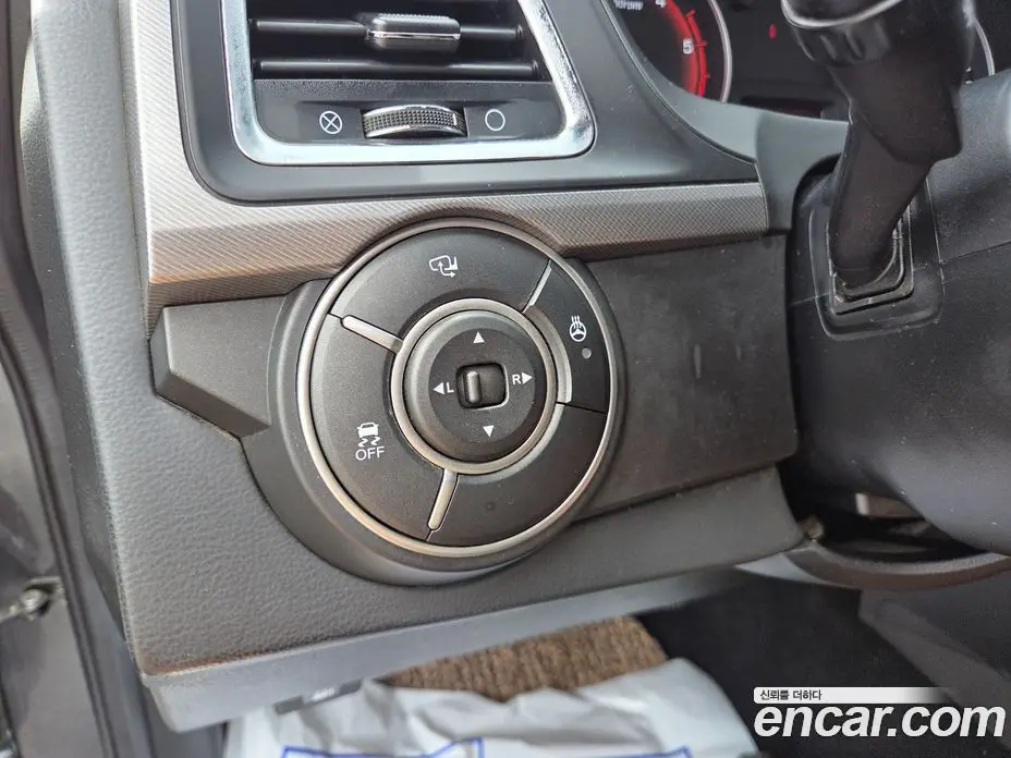 SsangYong Korando 2017 2.2 автомат (гидро), фото 18 SsangYong Korando 2017 2.2 автомат (гидро), фото 18