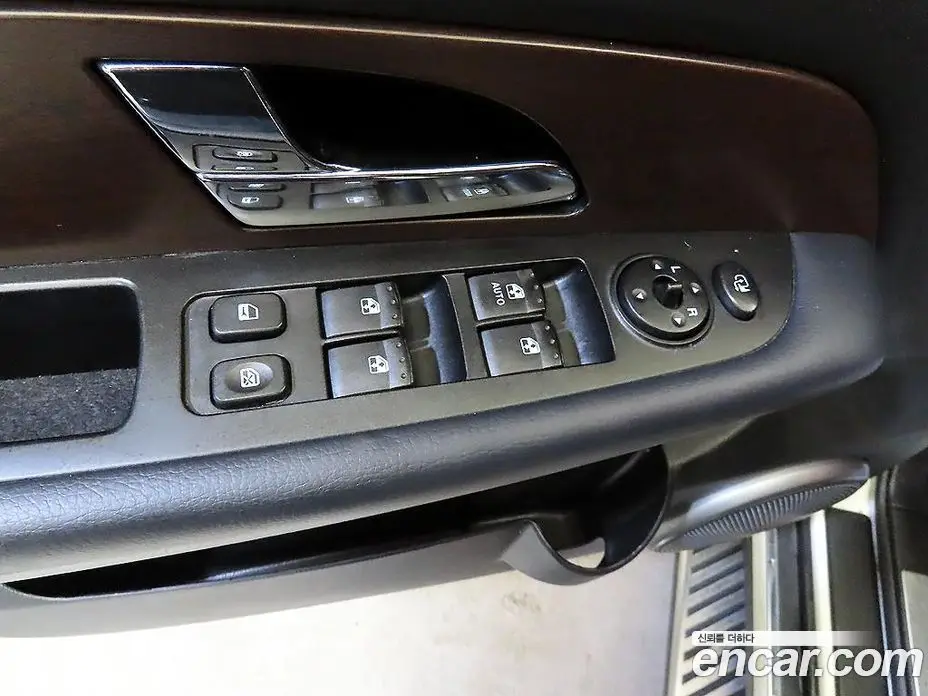 SsangYong Rexton 2013 2.0 автомат (гидро), фото 13