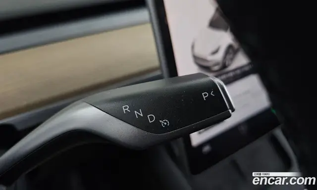 Tesla Model Y 2023 0.2 автомат (гидро), миниатюра 12