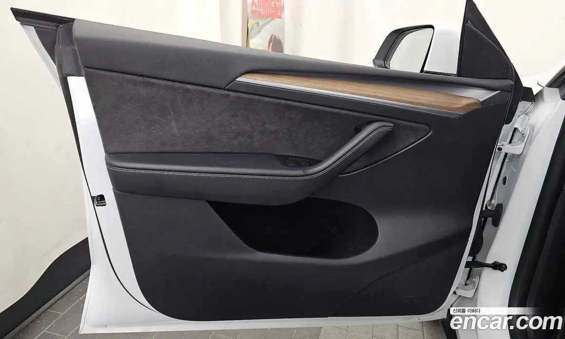 Tesla Model Y 2023 0.2 автомат (гидро), фото 14 Tesla Model Y 2023 0.2 автомат (гидро), фото 14