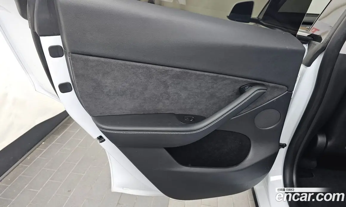 Tesla Model Y 2023 0.2 автомат (гидро), фото 15 Tesla Model Y 2023 0.2 автомат (гидро), фото 15