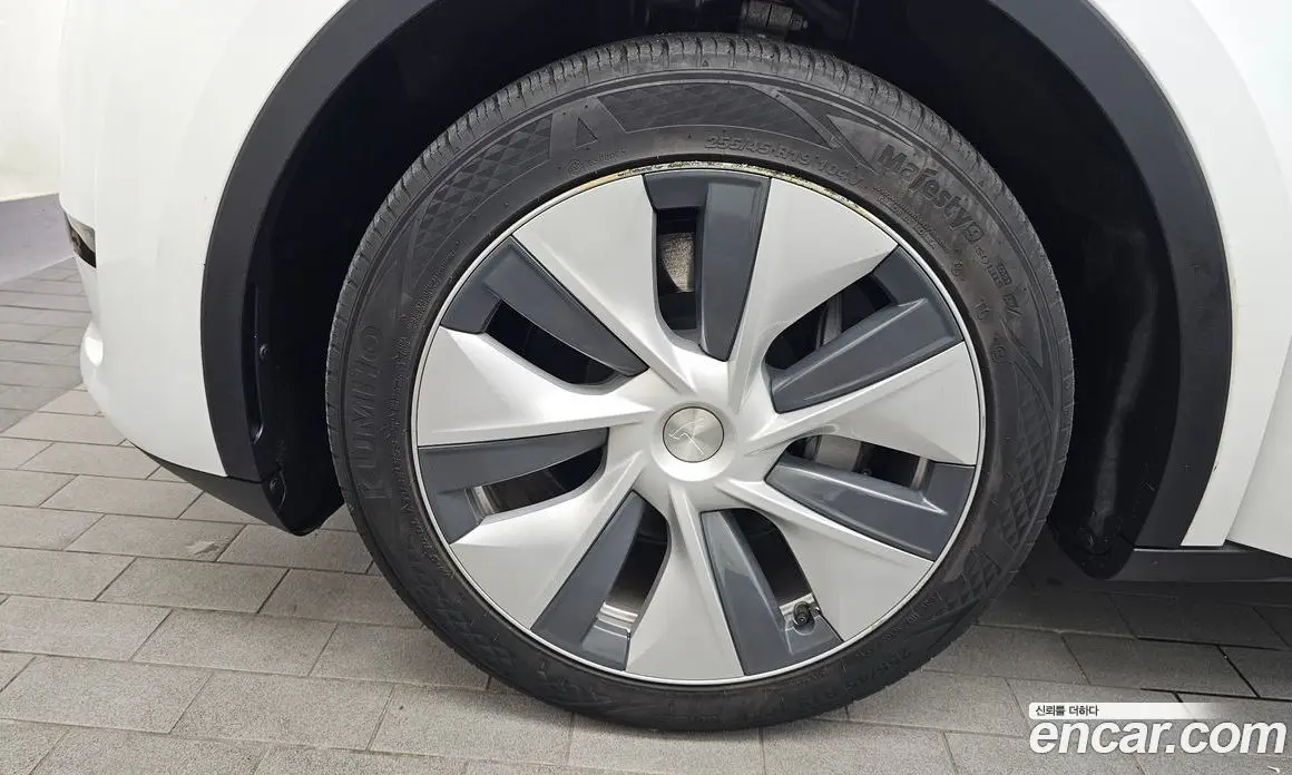 Tesla Model Y 2023 0.2 автомат (гидро), фото 5 Tesla Model Y 2023 0.2 автомат (гидро), фото 5