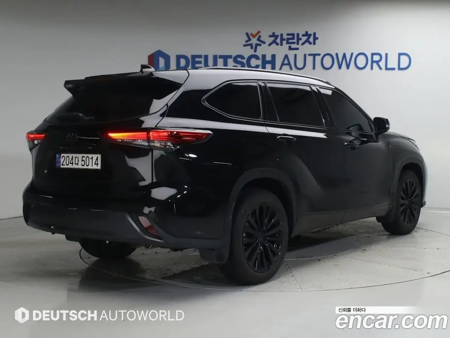 Toyota Highlander 2023 2.5 автомат (гидро), фото 2 Toyota Highlander 2023 2.5 автомат (гидро), фото 2