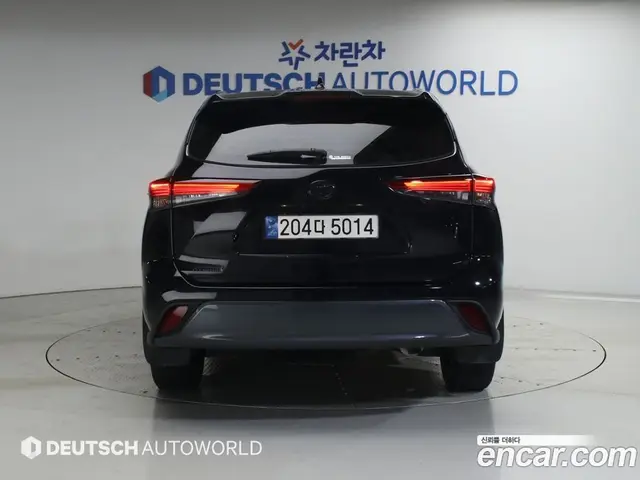 Toyota Highlander 2023 2.5 автомат (гидро), миниатюра 4 Toyota Highlander 2023 2.5 автомат (гидро), миниатюра 4