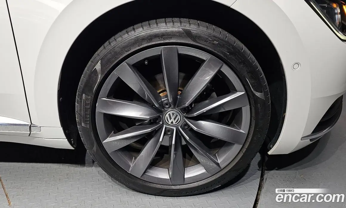 Volkswagen Arteon 2020 2.0 автомат (гидро), фото 6 Volkswagen Arteon 2020 2.0 автомат (гидро), фото 6