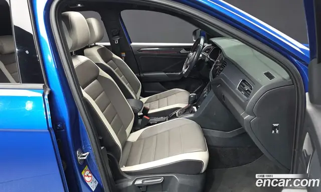 Volkswagen T-Roc 2021 2.0 автомат (гидро), миниатюра 11 Volkswagen T-Roc 2021 2.0 автомат (гидро), миниатюра 11