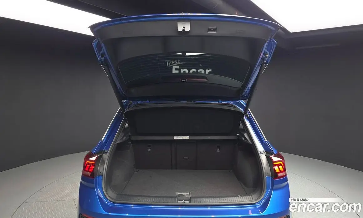 Volkswagen T-Roc 2021 2.0 автомат (гидро), фото 20 Volkswagen T-Roc 2021 2.0 автомат (гидро), фото 20