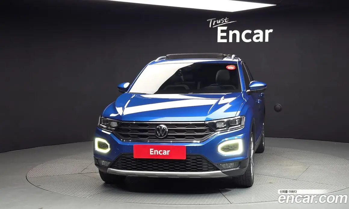Volkswagen T-Roc 2021 2.0 автомат (гидро), фото 3 Volkswagen T-Roc 2021 2.0 автомат (гидро), фото 3