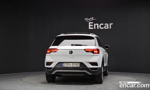 Volkswagen T-Roc 2021 2.0 автомат (гидро), миниатюра 3
