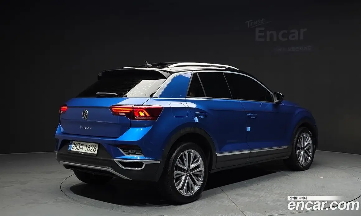 Volkswagen T-Roc 2022 2.0 автомат (гидро), фото 2 Volkswagen T-Roc 2022 2.0 автомат (гидро), фото 2