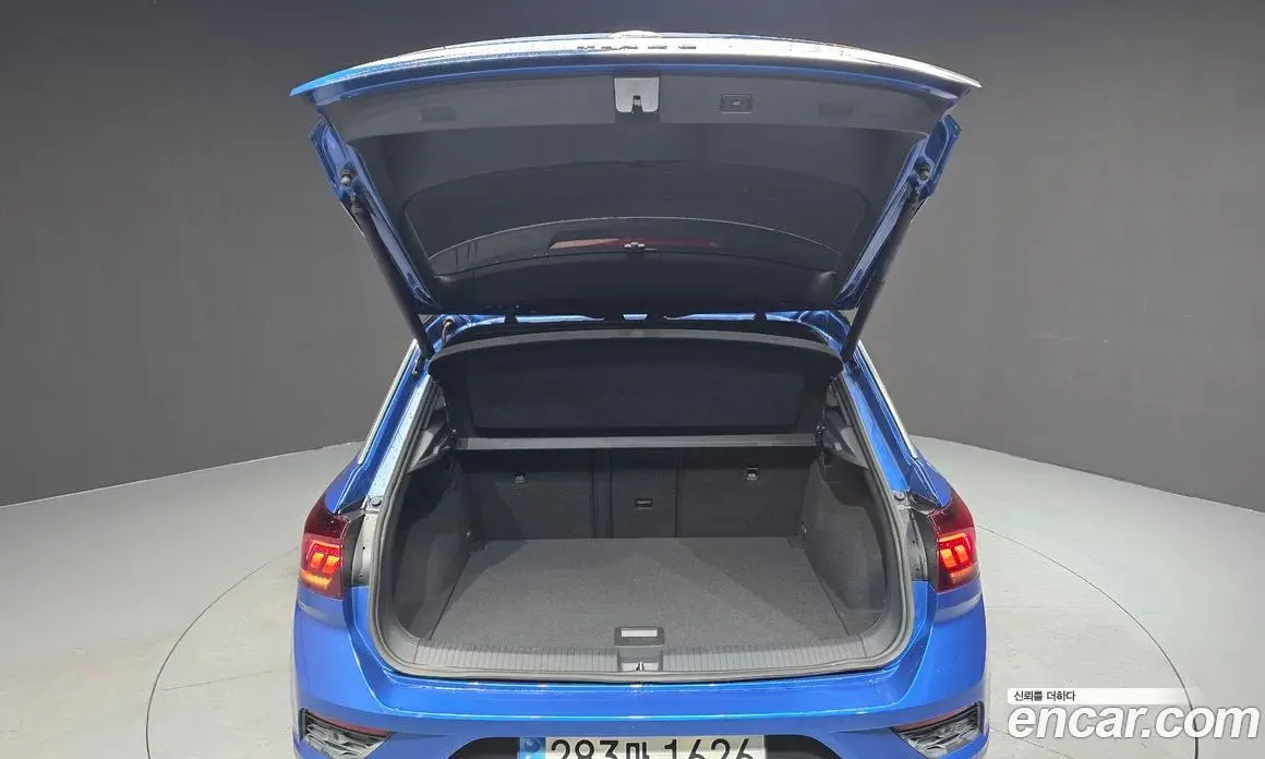 Volkswagen T-Roc 2022 2.0 автомат (гидро), фото 23 Volkswagen T-Roc 2022 2.0 автомат (гидро), фото 23