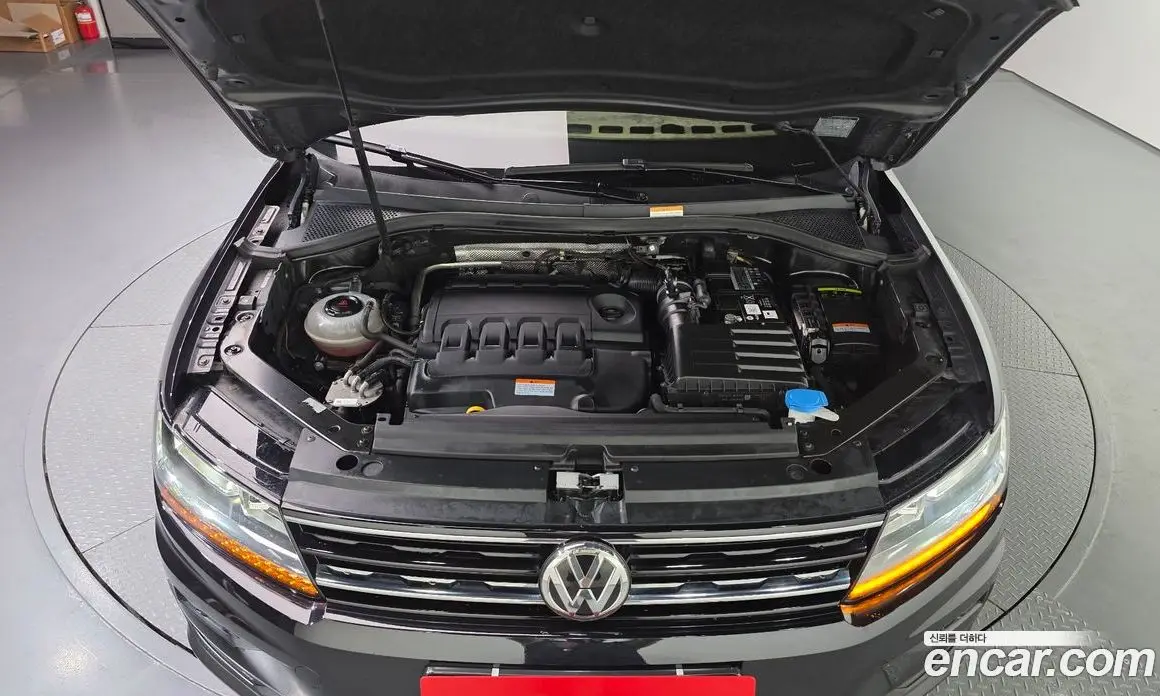 Volkswagen Tiguan 2020 2.0 автомат (гидро), фото 6 Volkswagen Tiguan 2020 2.0 автомат (гидро), фото 6