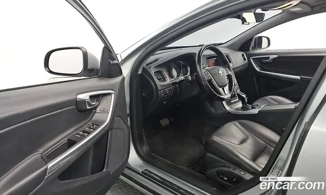Volvo S60 2015 2.0 автомат (гидро), миниатюра 11 Volvo S60 2015 2.0 автомат (гидро), миниатюра 11