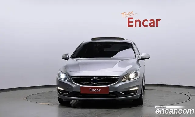 Volvo S60 2015 2.0 автомат (гидро), миниатюра 3 Volvo S60 2015 2.0 автомат (гидро), миниатюра 3