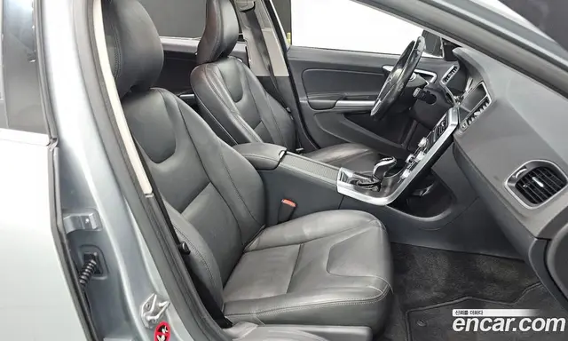 Volvo S60 2015 2.0 автомат (гидро), миниатюра 10 Volvo S60 2015 2.0 автомат (гидро), миниатюра 10