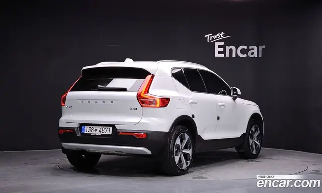 Volvo XC40 2025 2.0 автомат (гидро), миниатюра 2 Volvo XC40 2025 2.0 автомат (гидро), миниатюра 2
