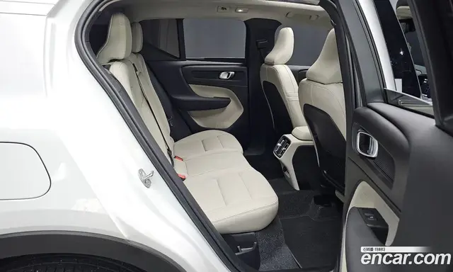 Volvo XC40 2025 2.0 автомат (гидро), миниатюра 11 Volvo XC40 2025 2.0 автомат (гидро), миниатюра 11