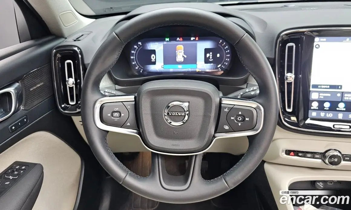 Volvo XC40 2025 2.0 автомат (гидро), фото 12 Volvo XC40 2025 2.0 автомат (гидро), фото 12