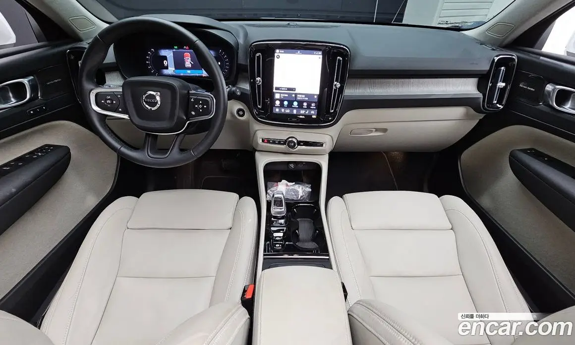 Volvo XC40 2025 2.0 автомат (гидро), фото 7 Volvo XC40 2025 2.0 автомат (гидро), фото 7