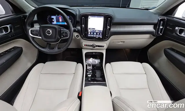 Volvo XC40 2025 2.0 автомат (гидро), миниатюра 7 Volvo XC40 2025 2.0 автомат (гидро), миниатюра 7
