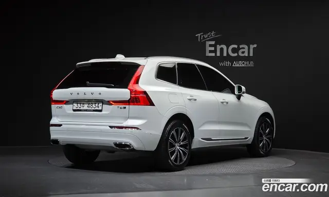 Volvo XC60 2019 2.0 автомат (гидро), миниатюра 1 Volvo XC60 2019 2.0 автомат (гидро), миниатюра 1