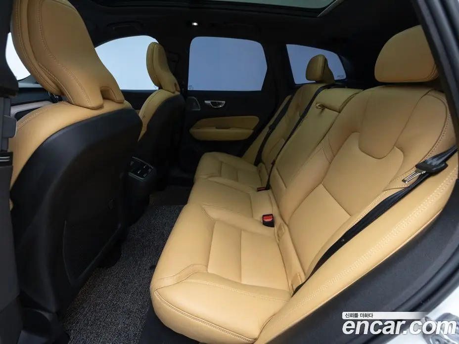 Volvo XC60 2023 2.0 автомат (гидро), фото 11 Volvo XC60 2023 2.0 автомат (гидро), фото 11
