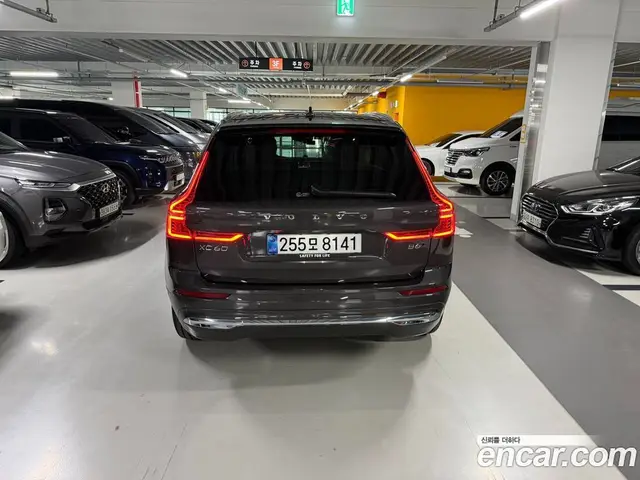 Volvo XC60 2025 2.0 автомат (гидро), миниатюра 4 Volvo XC60 2025 2.0 автомат (гидро), миниатюра 4