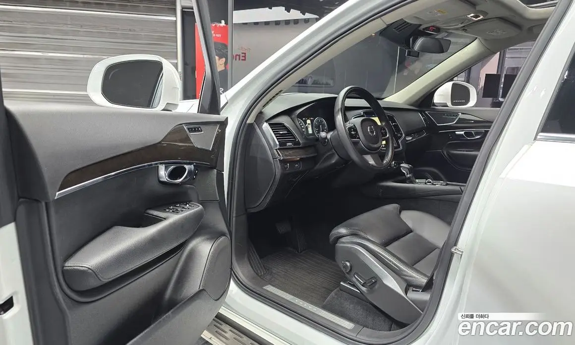 Volvo XC90 2017 2.0 автомат (гидро), фото 13 Volvo XC90 2017 2.0 автомат (гидро), фото 13