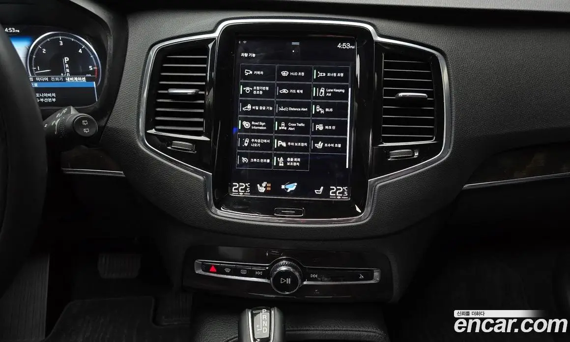 Volvo XC90 2017 2.0 автомат (гидро), фото 21 Volvo XC90 2017 2.0 автомат (гидро), фото 21