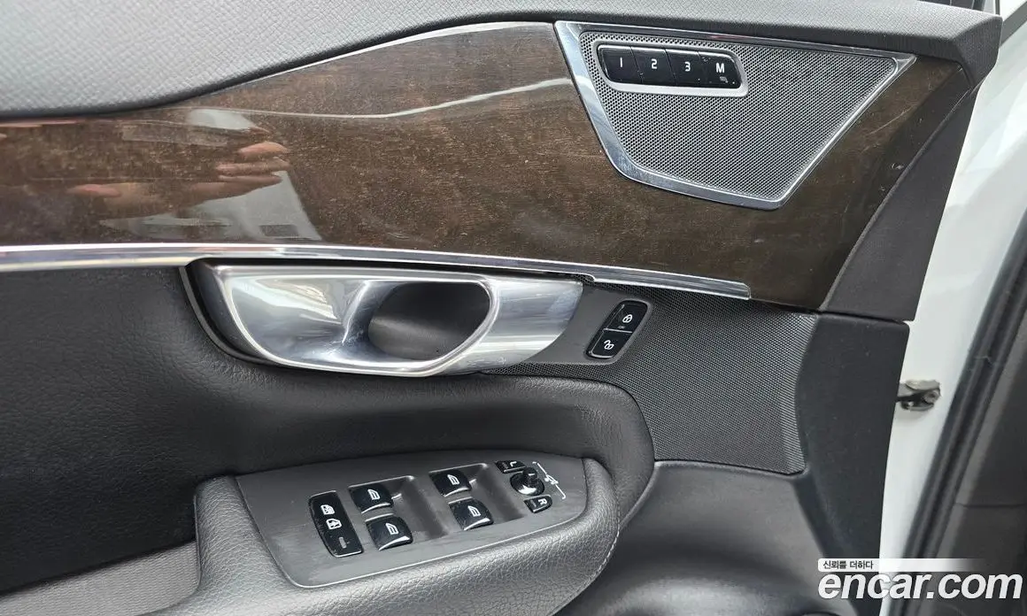 Volvo XC90 2017 2.0 автомат (гидро), фото 29 Volvo XC90 2017 2.0 автомат (гидро), фото 29