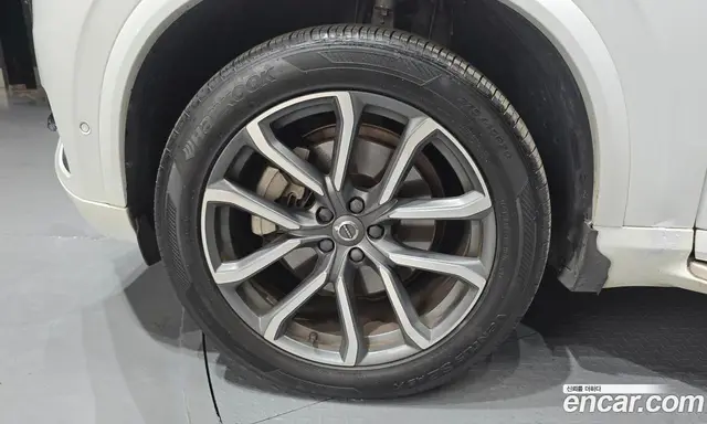 Volvo XC90 2017 2.0 автомат (гидро), миниатюра 5 Volvo XC90 2017 2.0 автомат (гидро), миниатюра 5