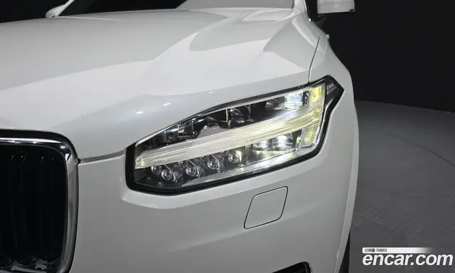 Volvo XC90 2017 2.0 автомат (гидро), миниатюра 8 Volvo XC90 2017 2.0 автомат (гидро), миниатюра 8