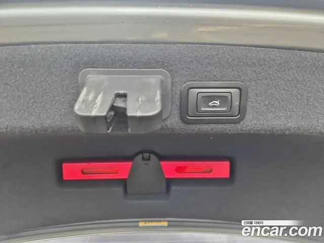 Audi A6 2014 3.0 автомат (гидро), миниатюра 9 Audi A6 2014 3.0 автомат (гидро), миниатюра 9