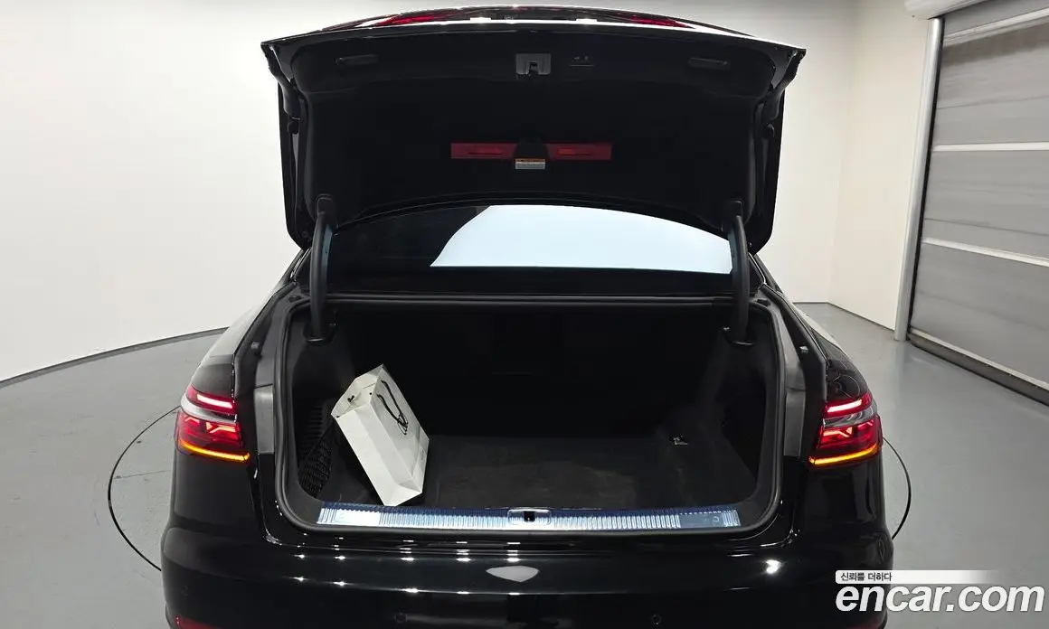 Audi A8 2023 3.0 автомат (гидро), фото 20 Audi A8 2023 3.0 автомат (гидро), фото 20