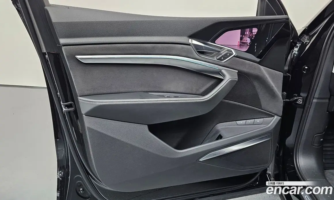 Audi e-tron 2023 0.2 автомат (гидро), фото 14 Audi e-tron 2023 0.2 автомат (гидро), фото 14