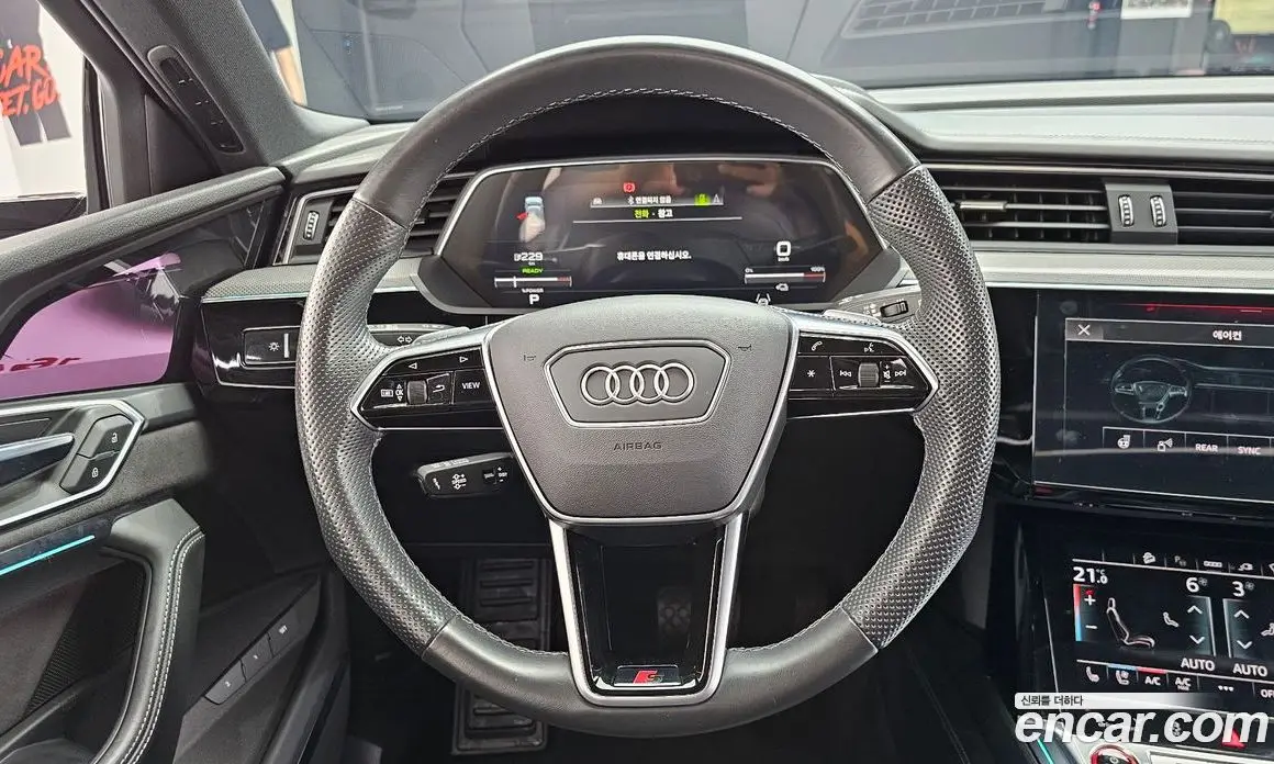 Audi e-tron 2023 0.2 автомат (гидро), фото 18 Audi e-tron 2023 0.2 автомат (гидро), фото 18