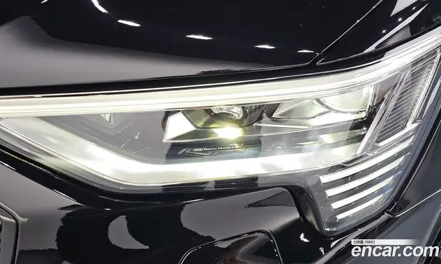 Audi e-tron 2023 0.2 автомат (гидро), миниатюра 8 Audi e-tron 2023 0.2 автомат (гидро), миниатюра 8