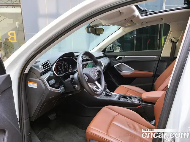 Audi Q3 2022 2.0 автомат (гидро), миниатюра 4