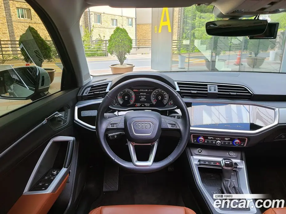 Audi Q3 2022 2.0 автомат (гидро), фото 6