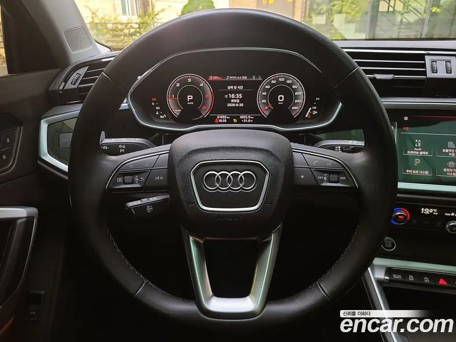 Audi Q3 2022 2.0 автомат (гидро), фото 7