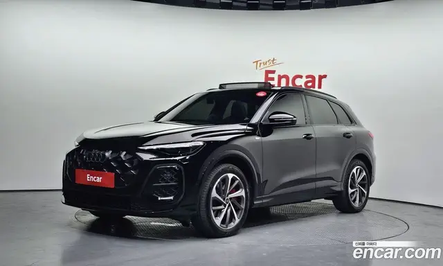 Audi Q5 2025 2.0 автомат (гидро), миниатюра 1 Audi Q5 2025 2.0 автомат (гидро), миниатюра 1