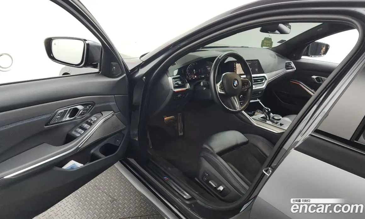 BMW 3 серия 2021 2.0 автомат (гидро), фото 13 BMW 3 серия 2021 2.0 автомат (гидро), фото 13