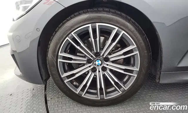 BMW 3 серия 2021 2.0 автомат (гидро), миниатюра 5 BMW 3 серия 2021 2.0 автомат (гидро), миниатюра 5
