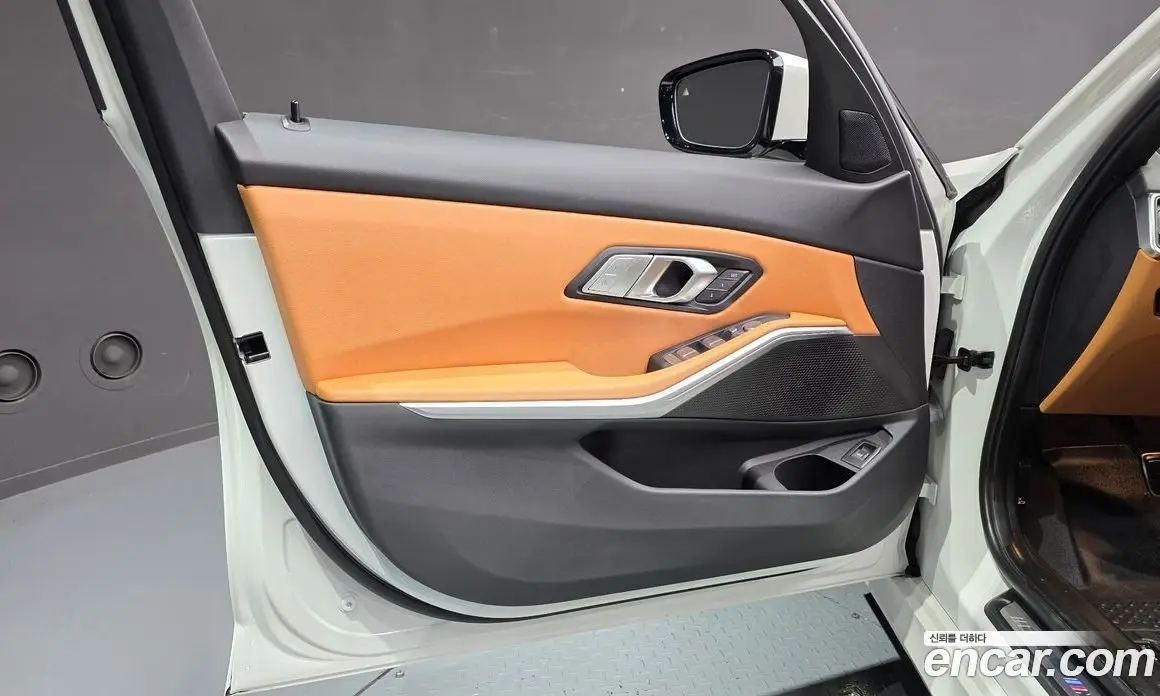 BMW 3 серия 2023 2.0 автомат (гидро), фото 14 BMW 3 серия 2023 2.0 автомат (гидро), фото 14