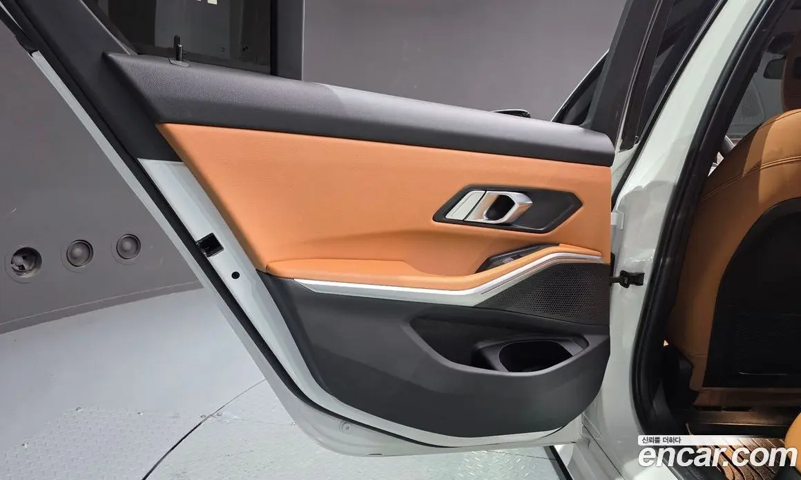 BMW 3 серия 2023 2.0 автомат (гидро), фото 15 BMW 3 серия 2023 2.0 автомат (гидро), фото 15